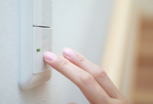 電気がつかない