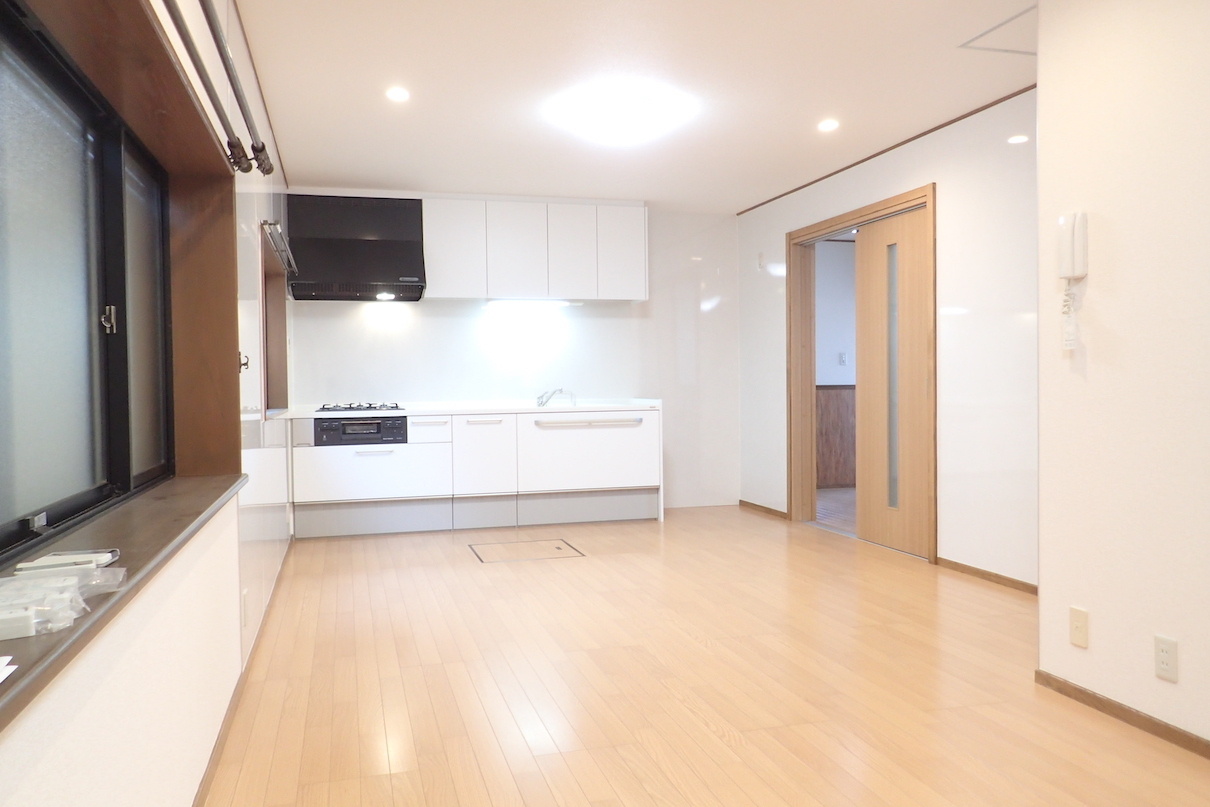 賃貸一戸建て【家族に向けた新しい空間作り】全面リノベーション アイキャッチ